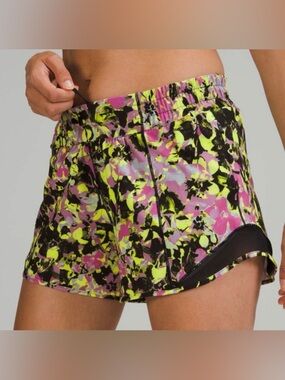 Lululemon Hotty Hot Shorts